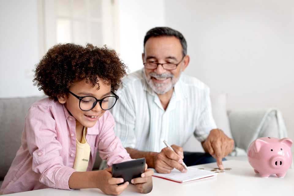 Finanzas para niños: 5 consejos valiosos