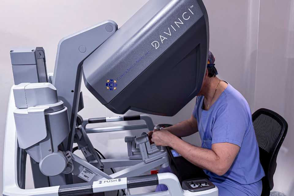 4 mitos de la cirugía robótica al descubierto