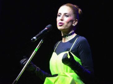 Alejandra Azcárate llega al Perú con monólogo: “Lo que se permite, se repite”