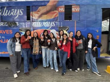 Always Naranja: nueva línea realiza activaciones promoviendo la comodidad durante la menstruación
