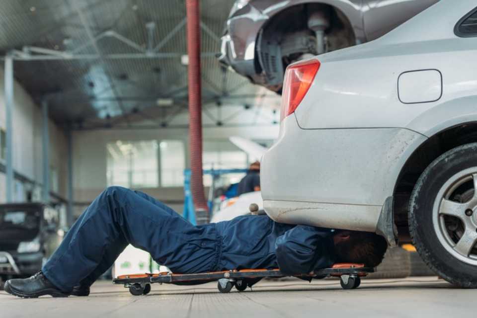 Comercio automotor lidera crecimiento del sector comercio en julio