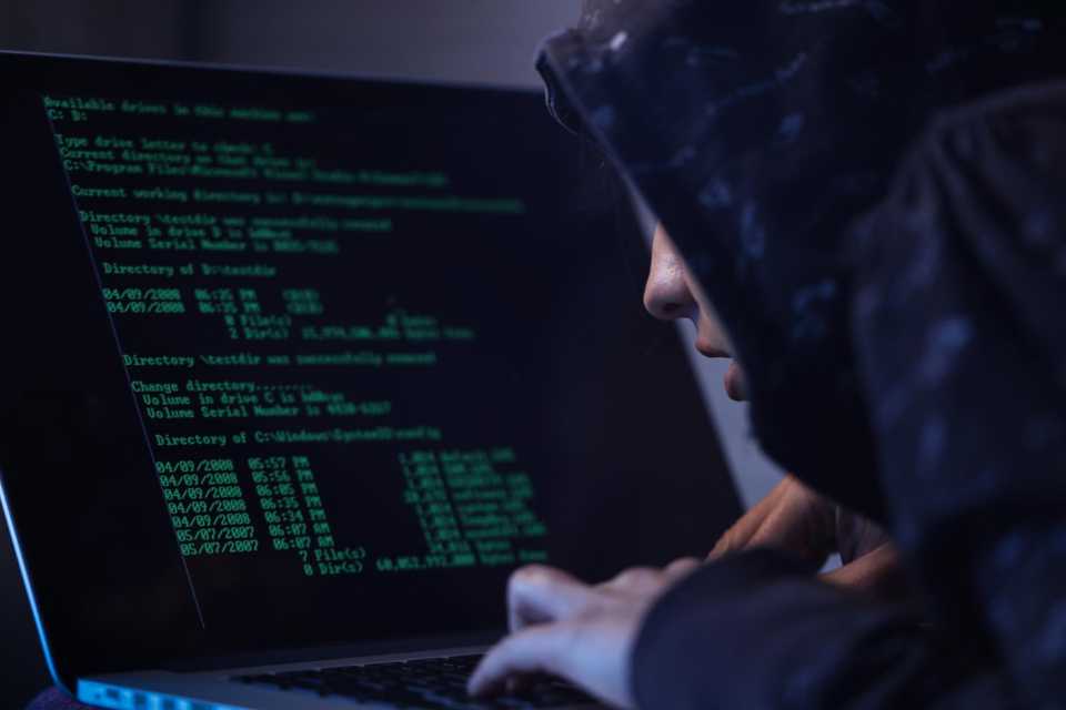 Campaña de ciberespionaje busca infiltrarse en redes