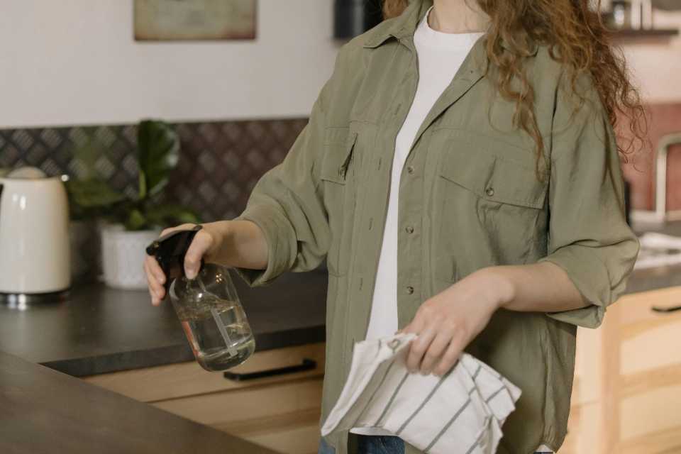 El contaminante invisible que respiras en casa