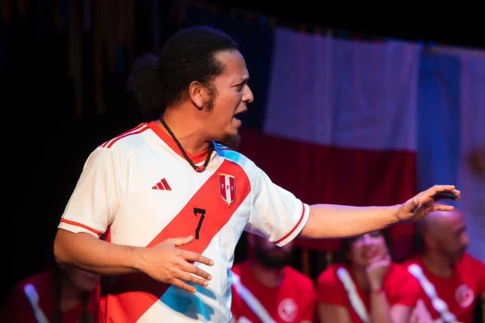 Impros de miércoles, con árbitro e improvisadores de lujo