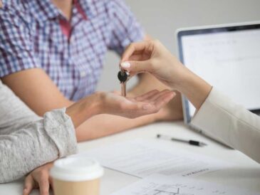 Comprar una vivienda por recomendación de conocidos