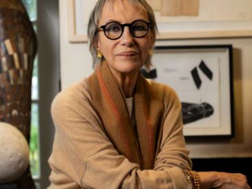 Luz María Buse debuta en la literatura