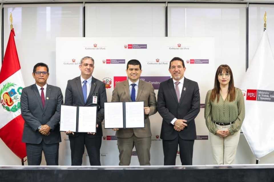 Ministerio de Vivienda y Arca Continental Lindley suscriben convenio