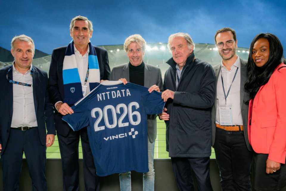 NTT DATA, aliado digital oficial del Paris FC