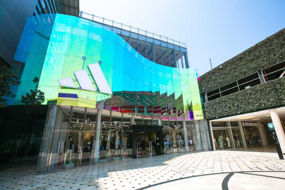 adidas inaugura en Lima su tienda más grande