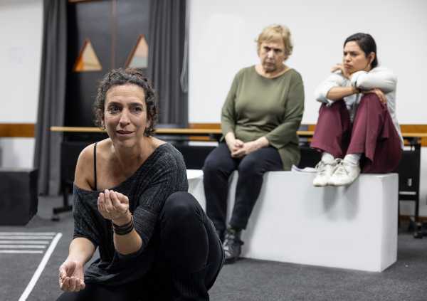 Ana Contra La Muerte en el CCPUCP