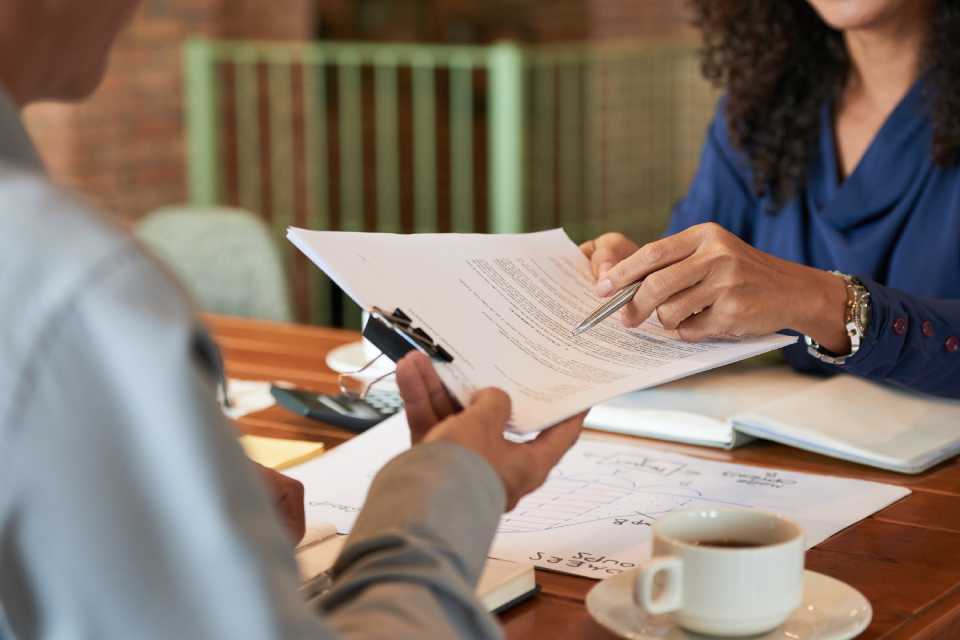 Cómo saber si existe una relación laboral