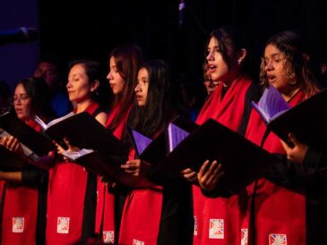 El espíritu navideño llega al BRITÁNICO