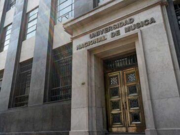 Universidad Nacional de Música obtiene Licenciamiento