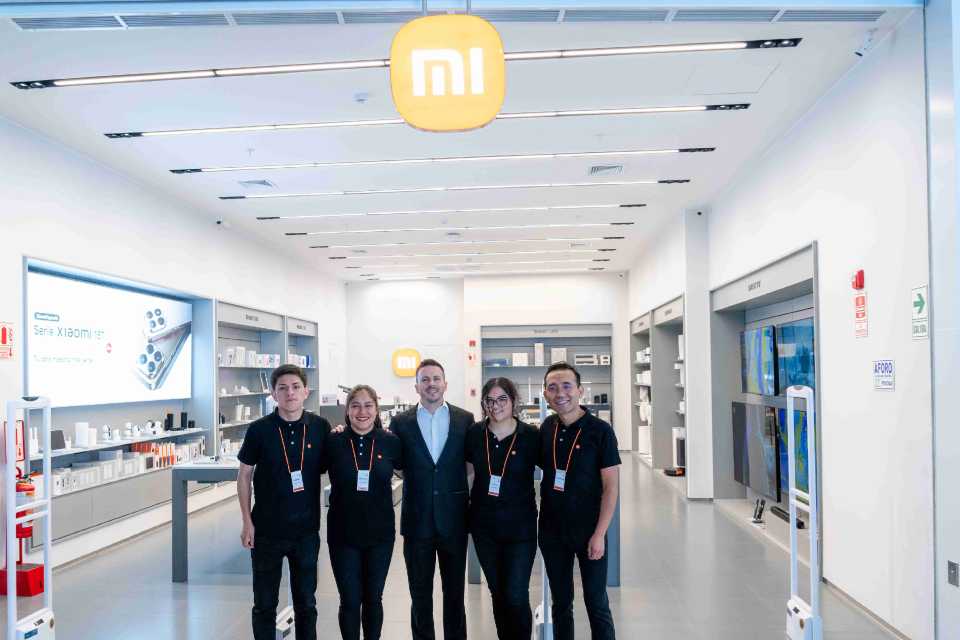Xiaomi inaugura renovada Xiaomi Store en Cajamarca