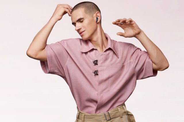 Truco o gadget: Descubre los wearables que deberían acompañarte en Halloween y el Día de la Canción Criolla