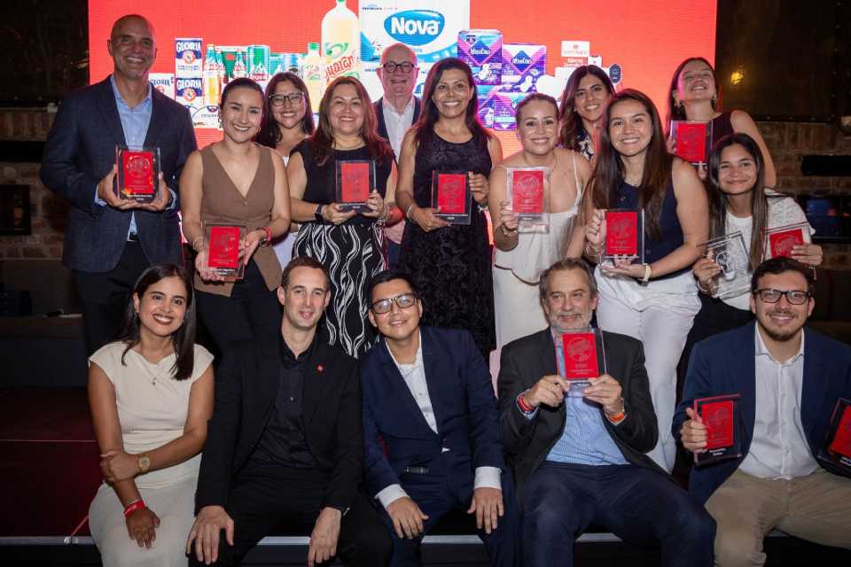Backus obtiene tres reconocimientos como Producto del Año 2026 en Perú