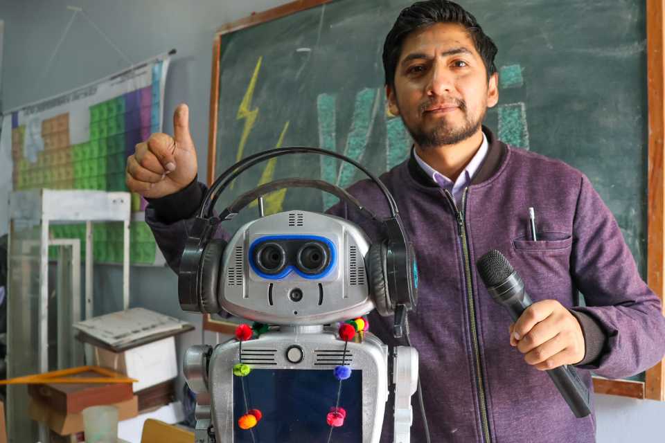 Kipi en la Radio: Innovación educativa y cultura digital