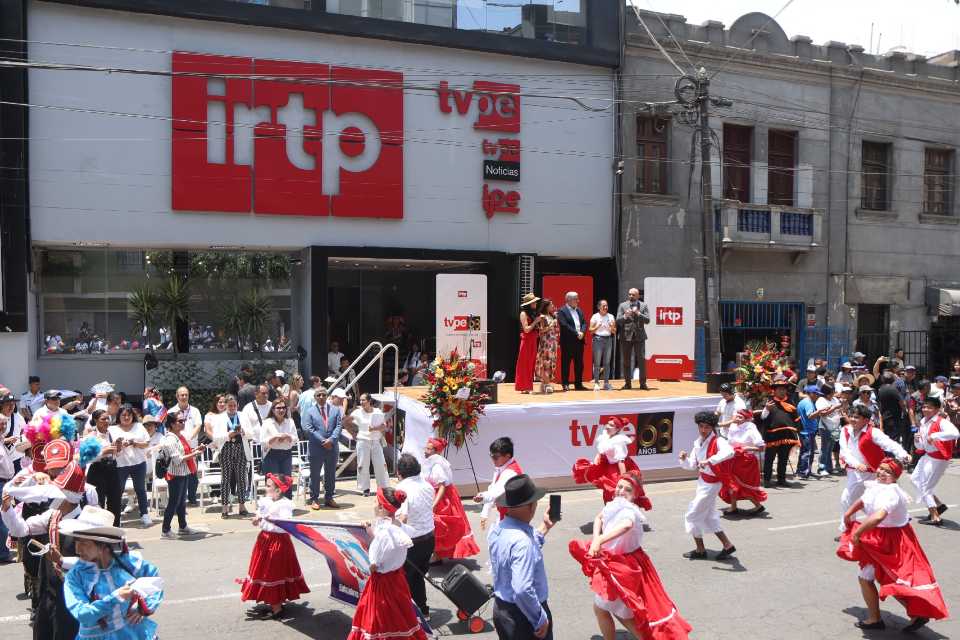 Pasacalle cultural celebra los 68 años de TVPerú