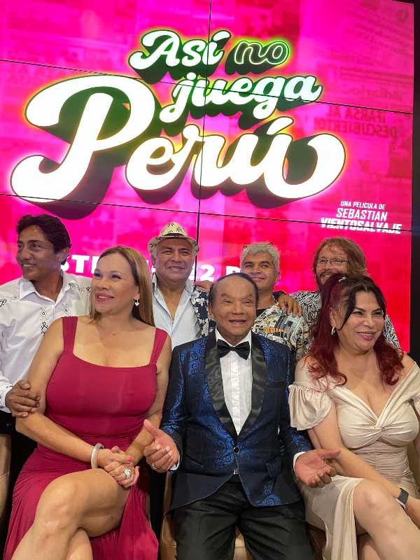 la comedia peruana que critica la corrupción