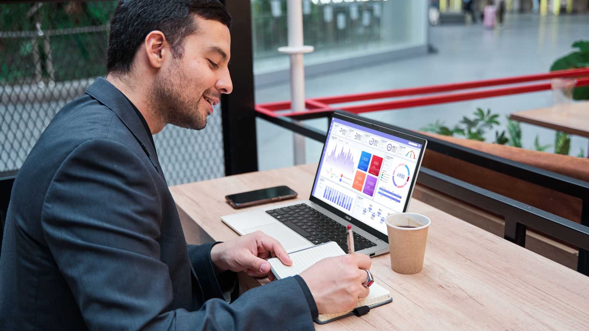 5 consejos ASUS para que tu laptop dure todo el año escolar