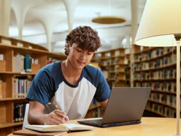 Laptops potentes para carreras digitales en Perú 2026