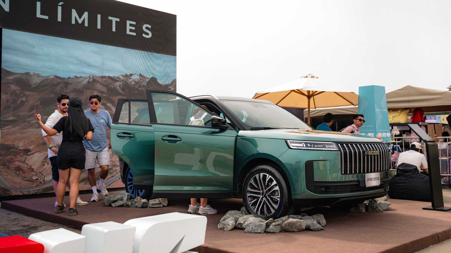 OMODA & JAECOO activan experiencia tech en Filo Love Edition 2026