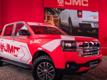 Pickups JMC con conectividad inalámbrica llegan al Perú