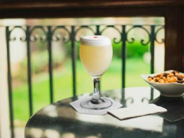Pisco Sour y cultura digital: El Bar Inglés adapta su experiencia