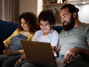 Streaming familiar: 3 claves digitales para evitar peleas por el control remoto