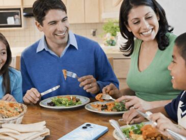 5 consejos digitales para equilibrar el uso de pantallas en familia