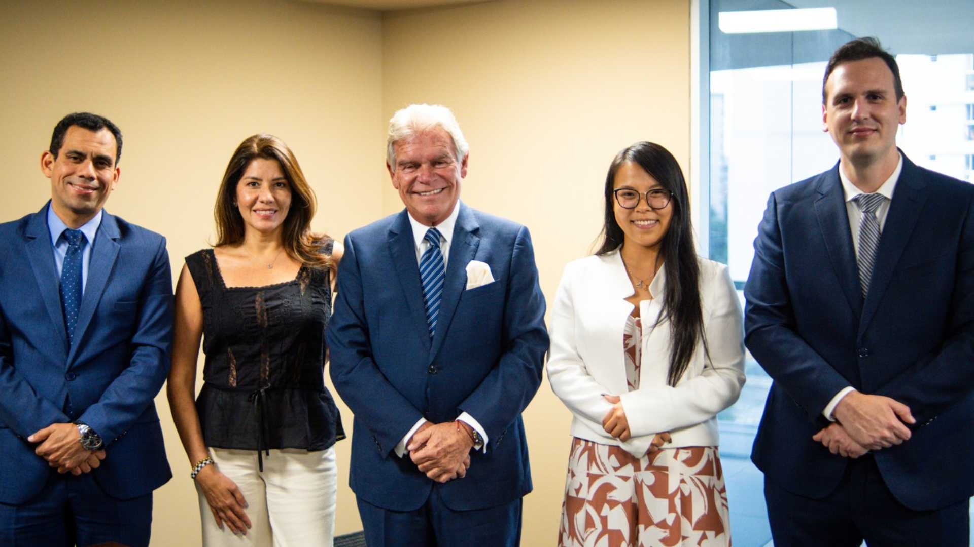 Alianza Avonni-CCL y CCPCH impulsa innovación digital en Perú