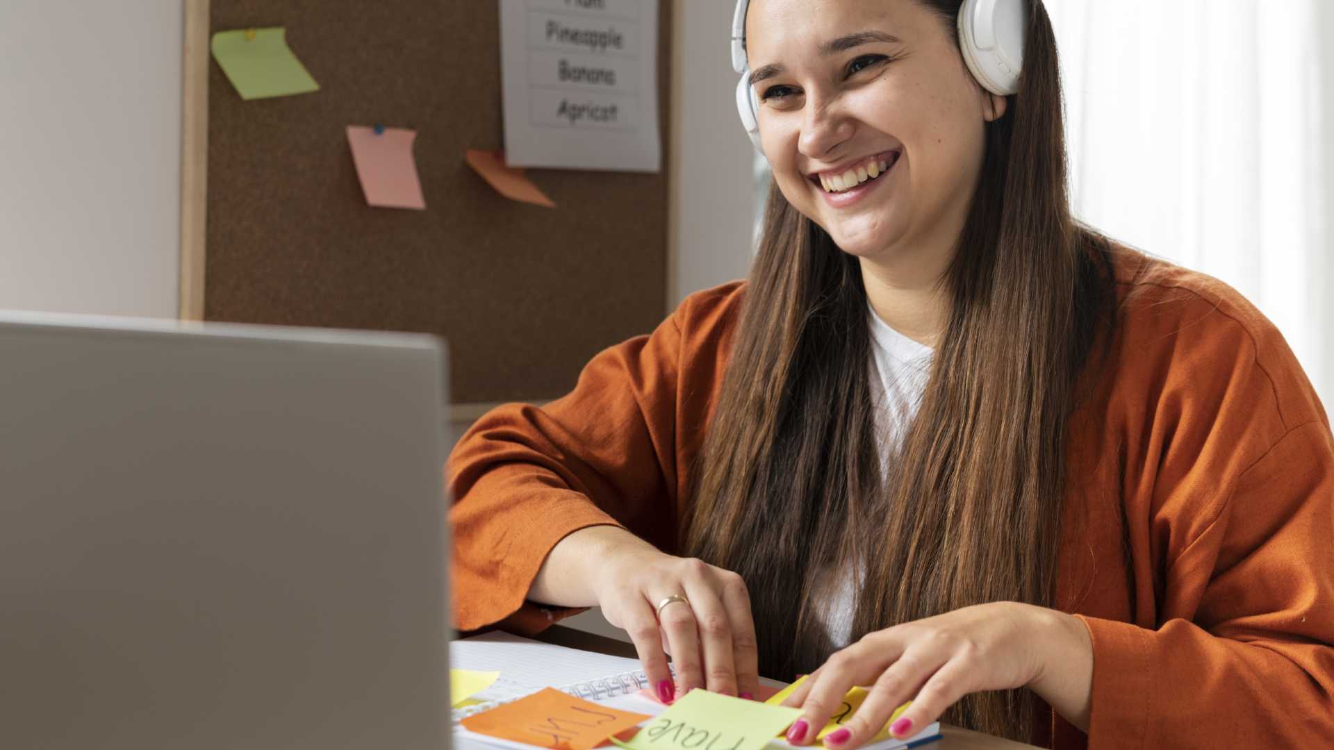 Bootcamps impulsan talento digital en Perú con llegada de Desafío Latam