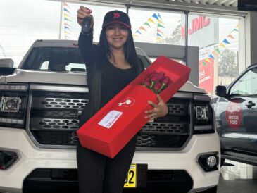 Fabiola Medina pilota JMC en Rally Caminos del Inca 2026