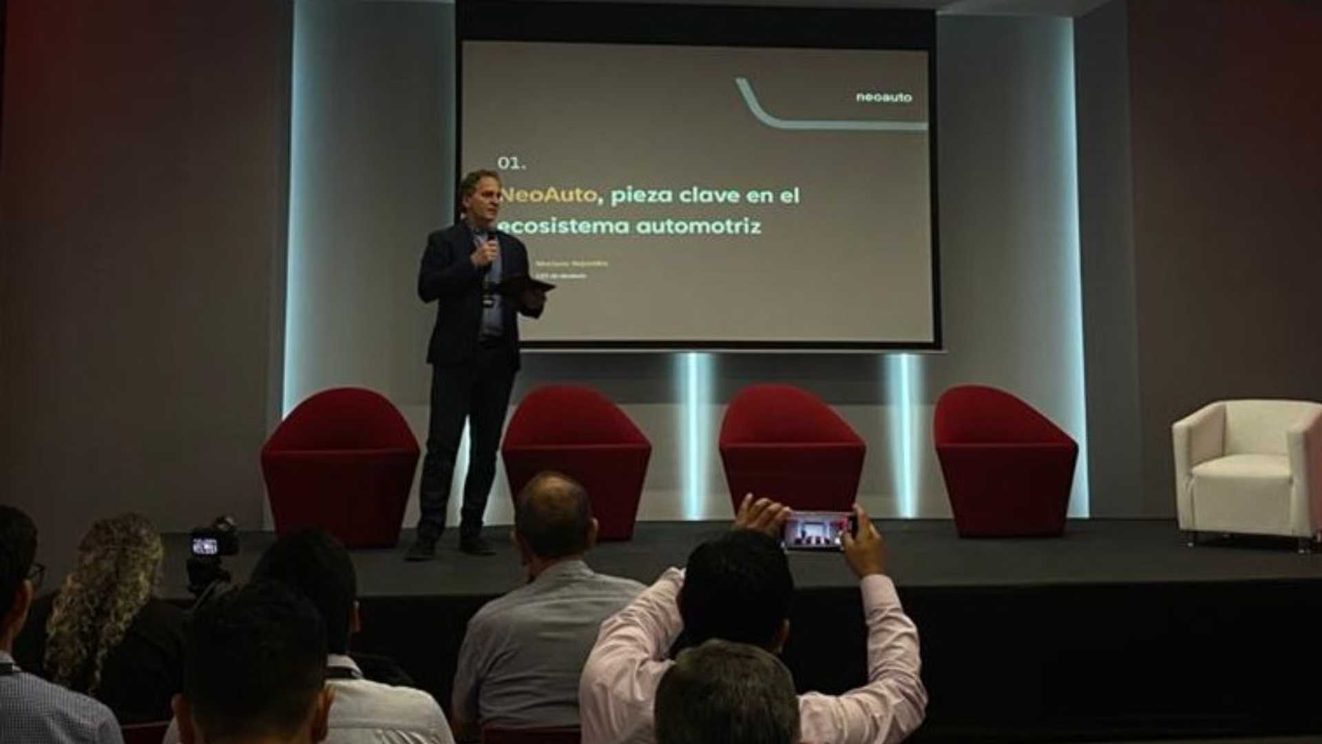 Integración digital de autos nuevos y seminuevos