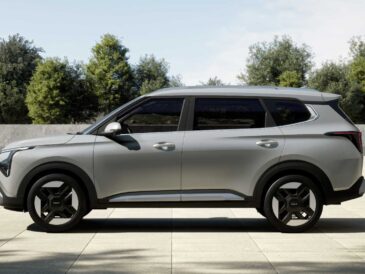Kia New Carens 2027: SUV familiar con e-commerce y CarPlay
