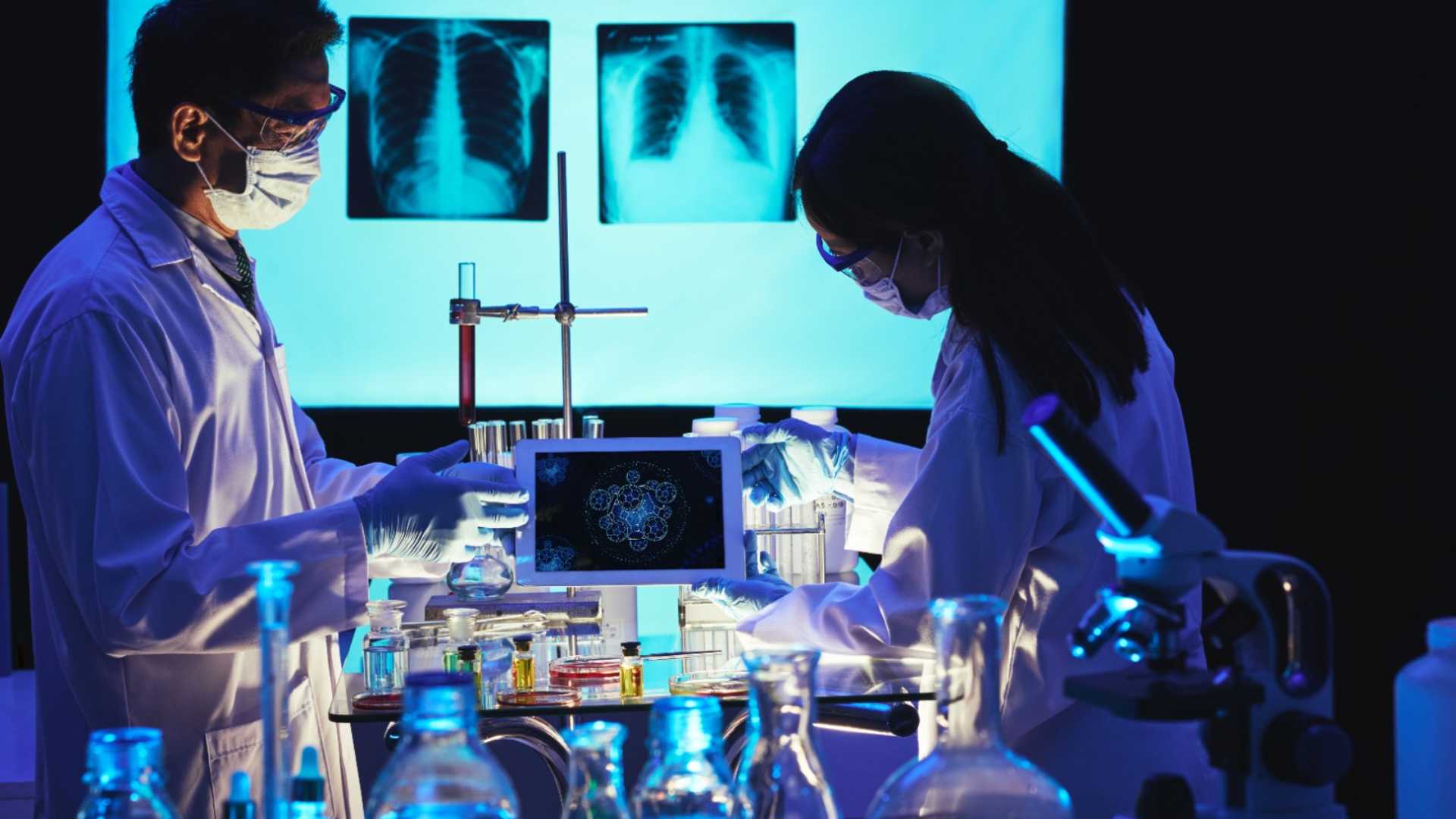 Tecnología médica impulsa el 80% de decisiones clínicas en Perú