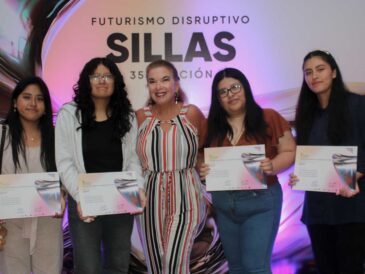 Toulouse Lautrec elige silla favorita con votación digital