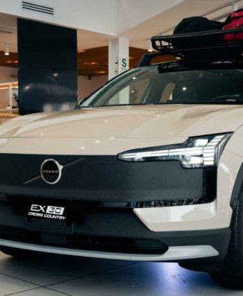 Volvo EX30 Cross Country eléctrico llega a Perú 2026