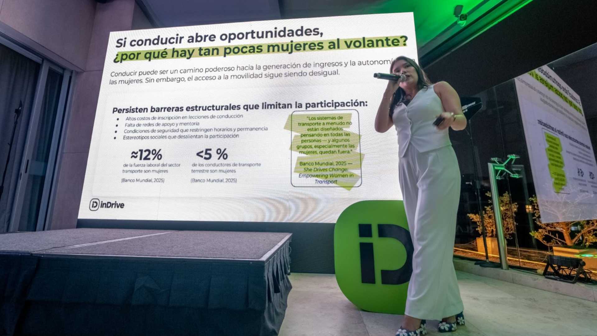 inDrive beca a 1,100 mujeres para conducir y usar su plataforma
