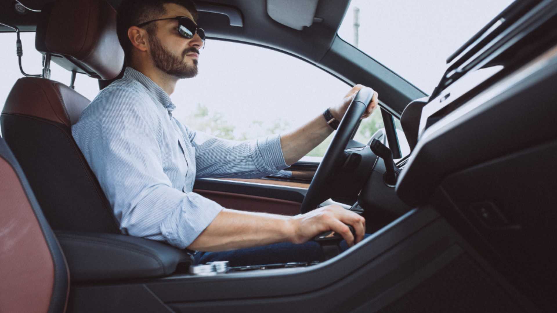 4 sistemas de seguridad vehicular con tecnología clave