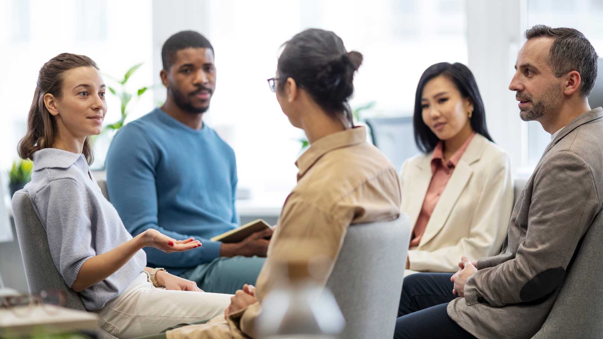 Cómo la conversación política cambia en el trabajo