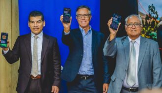 Entel activa datos satelitales para WhatsApp en Perú