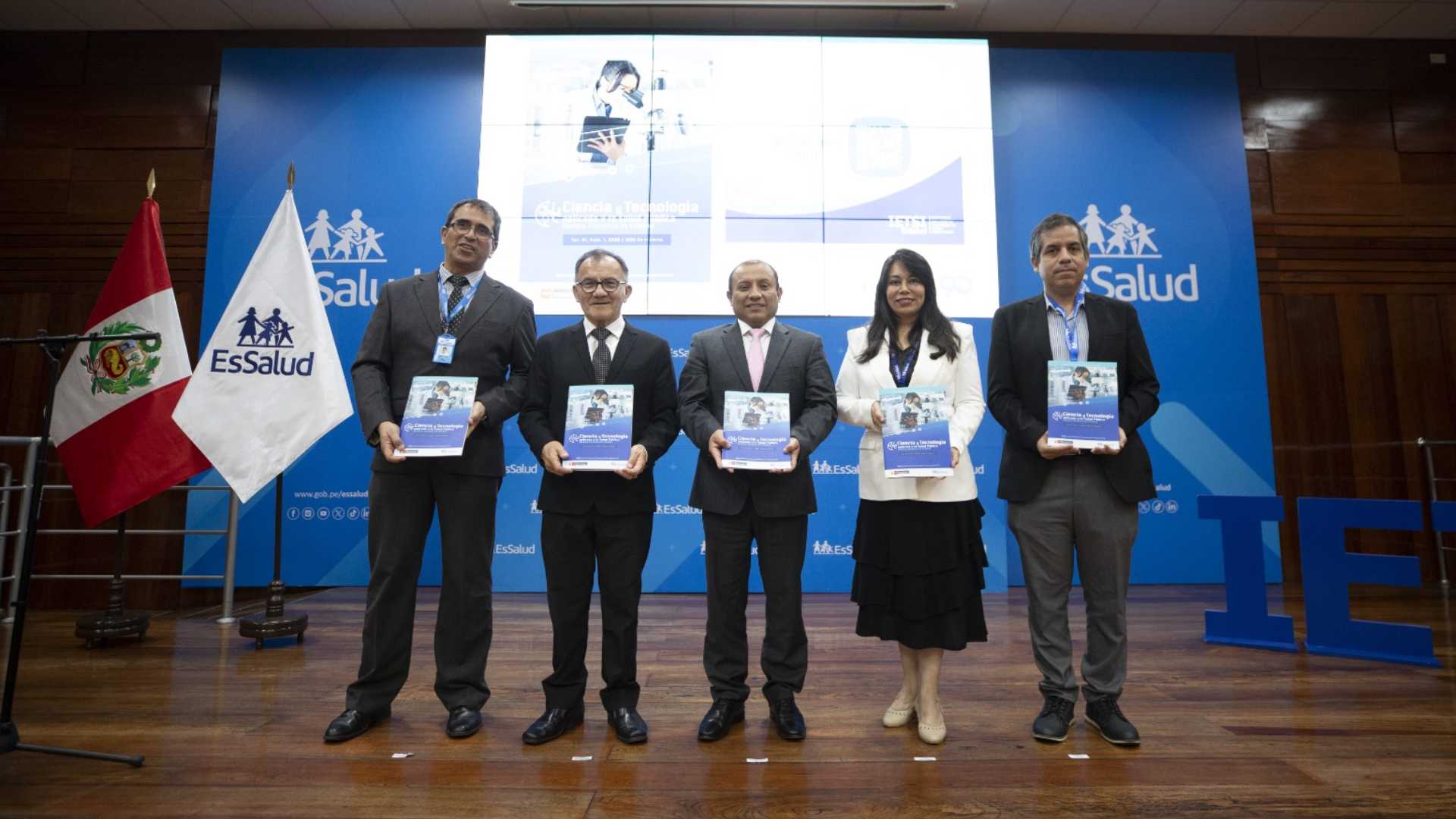 EsSalud lanza revista científica digital sobre salud pública