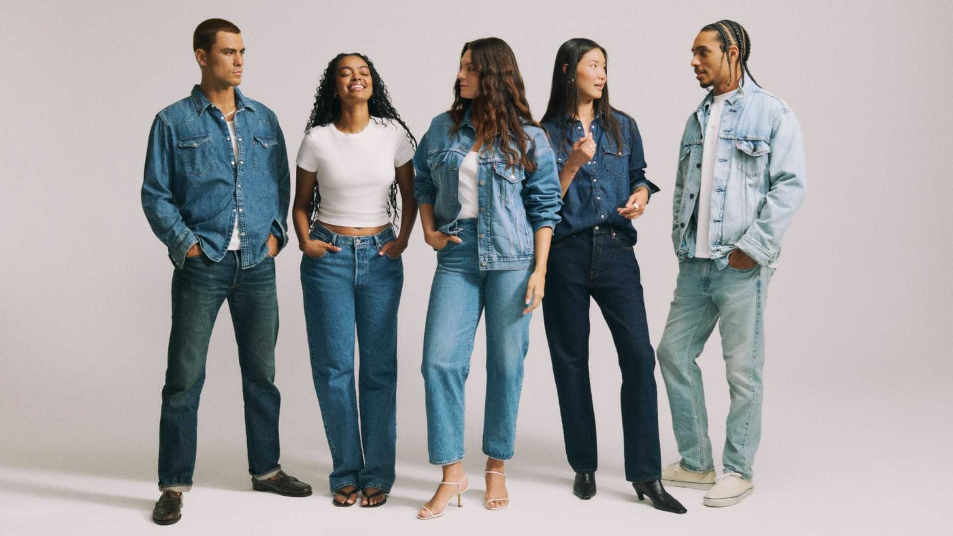 Guía zodiacal de jeans 2026: los fits más buscados en moda digital