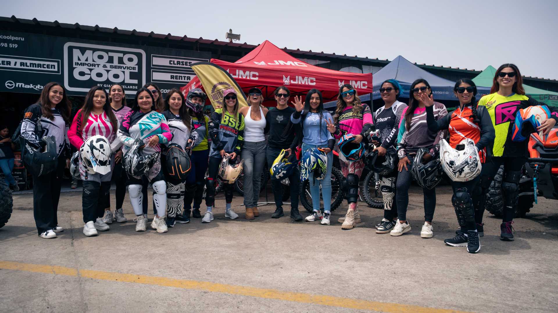 JMC impulsa comunidad femenina con “Poderosas al Volante”