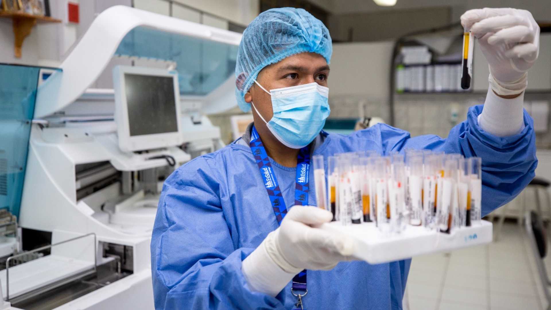 Rebagliati lidera ranking digital SCImago 2025 en Perú