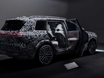 Audi Q9: interior inteligente con puertas automáticas y sonido 4D