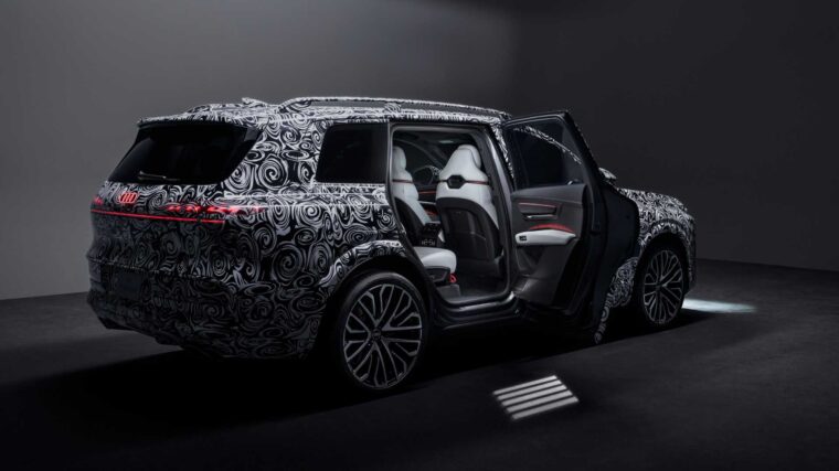 Audi Q9: interior inteligente con puertas automáticas y sonido 4D