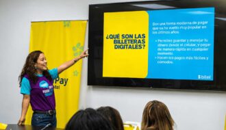 Bitel capacita a madres emprendedoras en educación digital