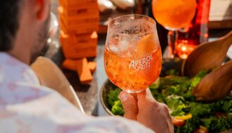 Ideas simples para un fin de semana en casa con amigos